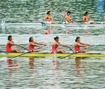 包含赛艇邀请赛掀起高潮，北城雷豹队读秒扳平吴越雄狮队，高压逼抢奏功——豪门底蕴再次显现的词条