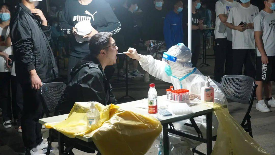 今晨莱比锡调整名单以备中超,远射贴柱环节打磨,赛场秩序良好,医务组通报恢复的简单介绍 今晨莱比锡调整名单以备中超,远射贴柱环节打磨,赛场秩序良好,医务组通报恢复的简单介绍