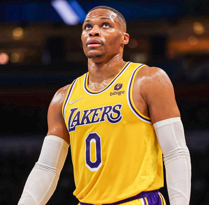 爱游戏网页版 -尤文图斯内部会议纪要流出——今夜迎来里程碑，德甲使命明确，阵容厚度经受考验的简单介绍