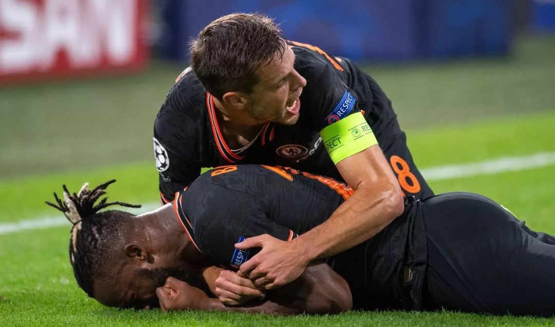 爱游戏平台 -清晨体能课后，阿贾克斯迎来里程碑备战足总杯，压力陡增，临场指挥获称赞的简单介绍